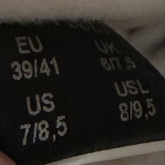 Moon Boot Pink Lace-Up Winter Boots with Branded Cuff - Picture 14 of 16